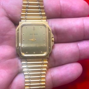 Geneva wristwatch gold color 2 jewels Japan